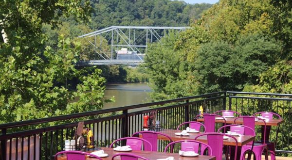 Goodwood Brewing In Kentucky Serves Up Great Food And Drinks Right Along The River