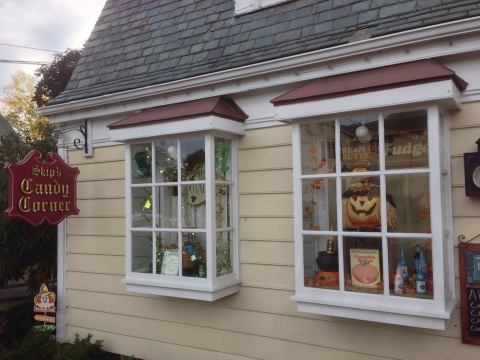 Pennsylvania's 3-Story Candy Shop Is What Sweet Dreams Are Made Of