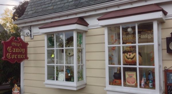 Pennsylvania’s 3-Story Candy Shop Is What Sweet Dreams Are Made Of