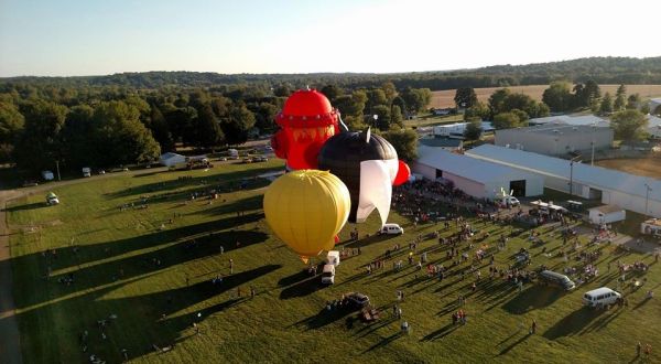 Spend The Day At This Hot Air Balloon Festival In Indiana For A Uniquely Colorful Experience