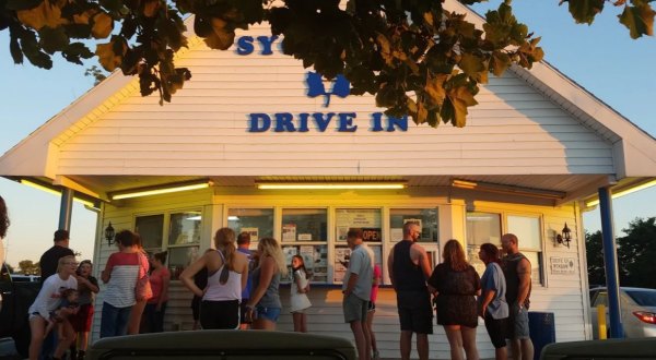 This All-American Drive-In In Indiana Is Not To Be Forgotten
