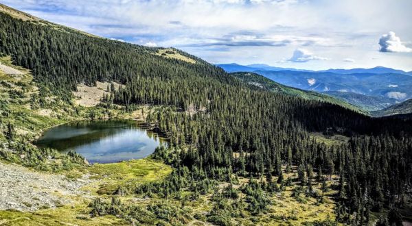 This Crystal Lake Hike In New Mexico Needs To Be On Your Bucket List