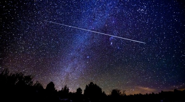 The Massachusetts Sky Will Light Up With Shooting Stars And A Nearly Full Moon This Week