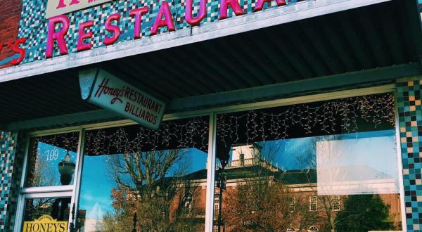 Visit Honey’s Restaurant, The Small Town Burger Joint In Tennessee That’s Been Around Since 1923