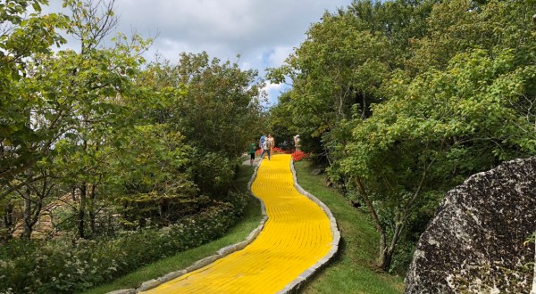 Take A Stroll On The Yellow Brick Road At This Wizard Of Oz Festival In North Carolina