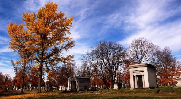 The Mt. Olivet Cemetery Is One Of Nashville’s Spookiest Cemeteries