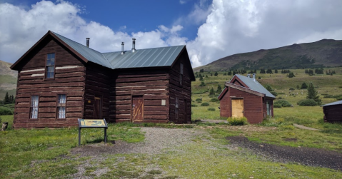 Stay The Night At This Secluded Colorado Hut Before Word Gets Out