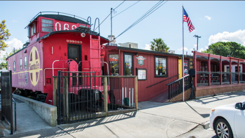 Northern California’s Old Lunch Car Diner Is One Of The Most Unique Places To Eat