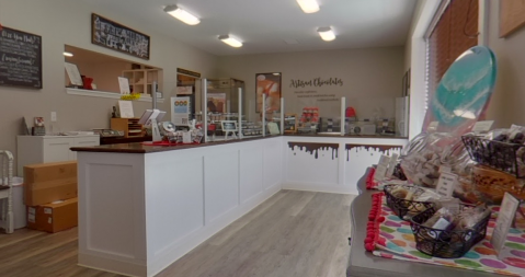 The Sweetest Candy & Ice Cream Shop In Cincinnati Is Filled With Surprises