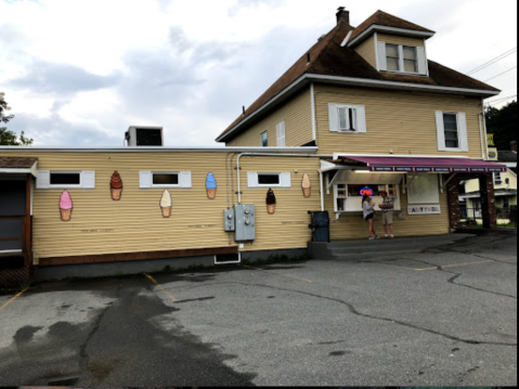 This Small Town Ice Cream Shop In New Hampshire Has The Creamiest Soft Serve