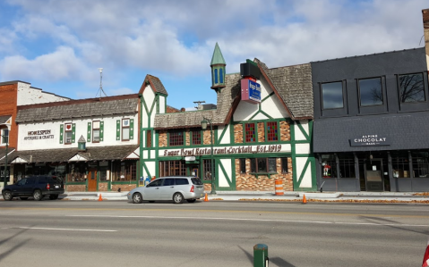 This 100-Year-Old Michigan Restaurant Is Full Of Timeless Charm And Delicious Food
