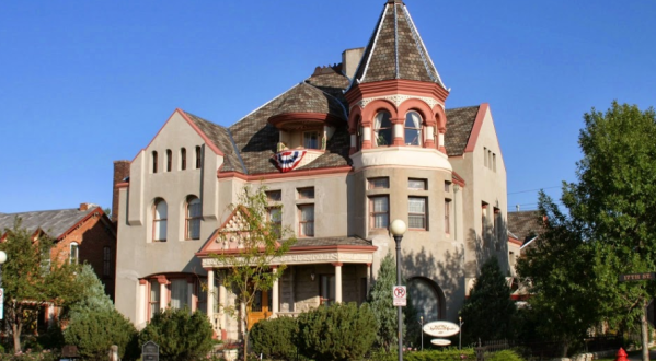 Spend The Night With Spirits At This Haunted Historic Wyoming Inn