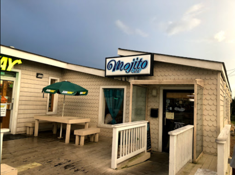 Virginia's Mojito Cafe Near The Beach Will Make You Feel Like You've Landed In Paradise