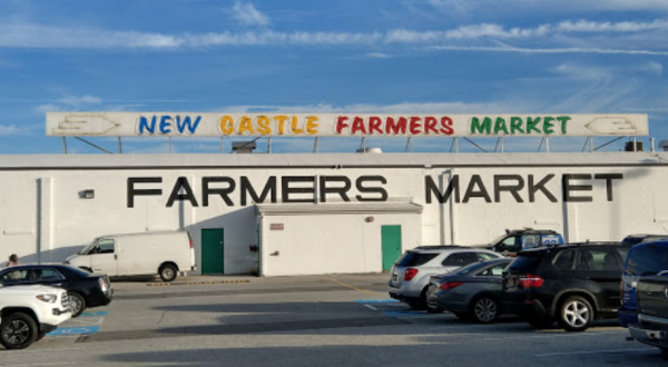 Visit The New Castle Farmer’s Market In Delaware For Unexpectedly Delicious Seafood