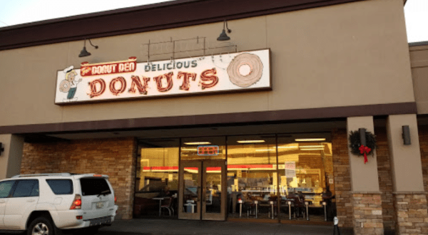 This Amazing Nashville Shop With Hot And Fresh Donuts Never Closes
