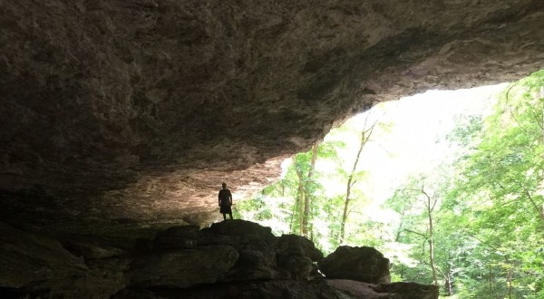 The Rare Underground Waterfall In Arkansas You’ll Have To See To Believe