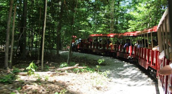 This Miniature Train Will Take You Around Virginia’s Lakeside Park For A Picturesque Adventure