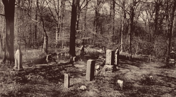 The Scenic Hike In New Jersey That Will Lead You Straight To The Abandoned Hibernia Cemetery