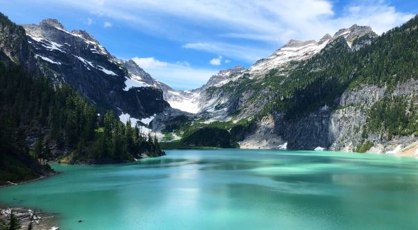 This Underrated Washington Hike Is Absolutely Magical