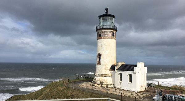 The Lighthouse Walk In Washington That Offers Unforgettable Views