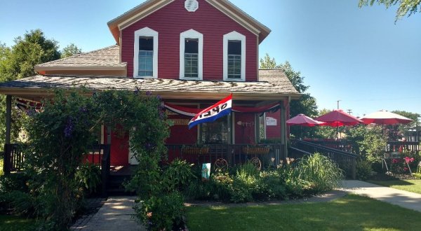 This Historic Home In Michigan Is Now The State’s Quaintest Little Restaurant