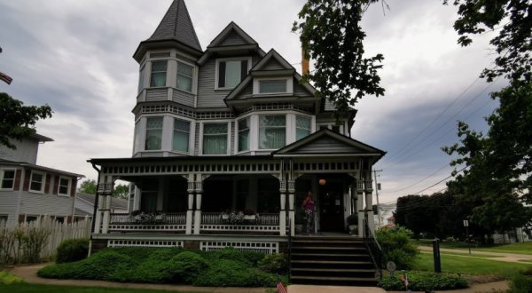 This Haunted Mansion In Amish Country Is The Best Road Trip Destination Near Cleveland