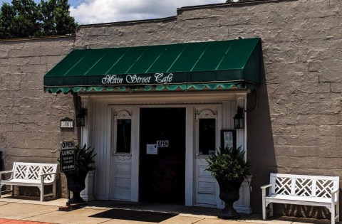 This Former Jail In Alabama Is Now A Restaurant And You'll Want To Visit