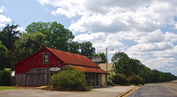 The Story Behind This Alabama Town With 60 Residents Is Fascinating