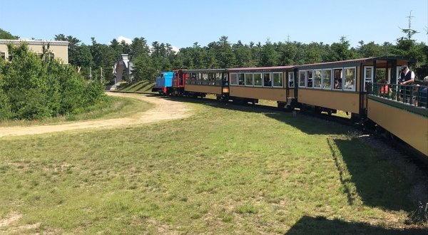 Enjoy A Short Open Air Train Ride Adventure At Edaville’s Excursion Train In Massachusetts