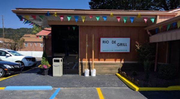 Rio De Grill Is The Delicious All-You-Can-Eat Buffet In West Virginia That’s Actually Worth Visiting