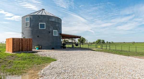 Spend The Night And Play With Llamas At This Silo Bed And Breakfast In Texas