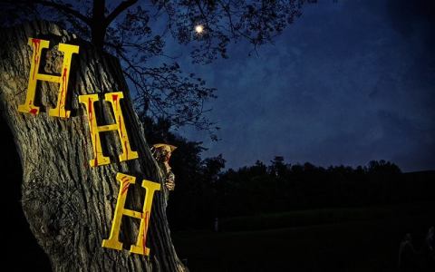 Set Off On A Haunted Adventure At Hell's Hollow Haunt Near Pittsburgh