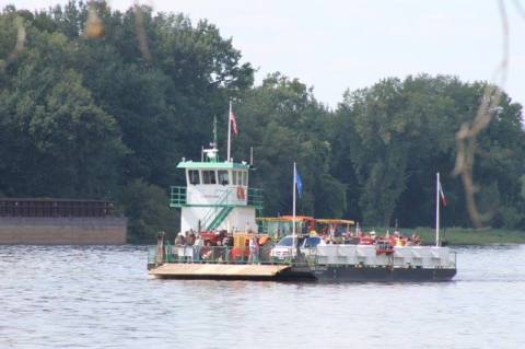 Most People Haven't Heard Of The Historic $4 Cassville Ferry In Iowa