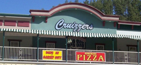 The Pizza At Cruizzers In South Dakota Is Bigger Than The Table