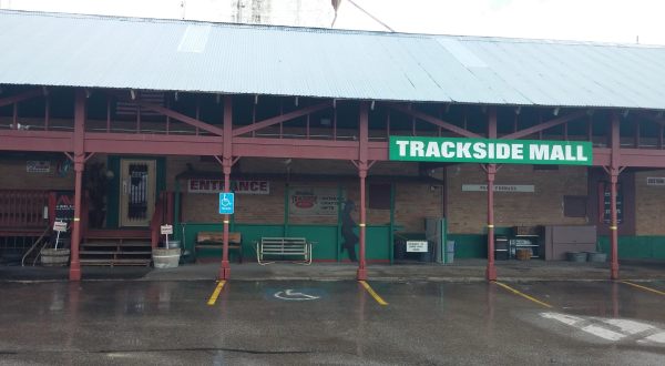 You’ll Never Want To Leave This Massive Antique Mall, Trackside Mall, In Idaho
