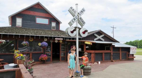 The Entire Family Will Love PC Junction, A Themed Restaurant In Wisconsin Where The Food Is Served By Train