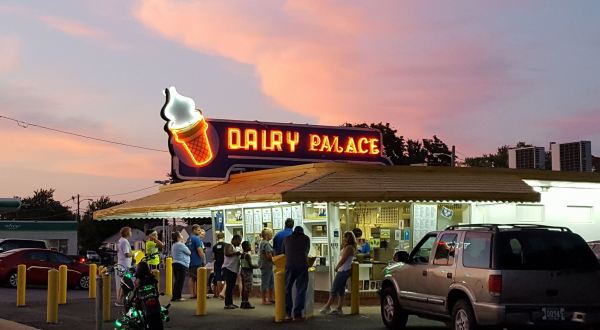 Delaware’s Dairy Palace Is A Family Owned Dairy Bar That’s Been Around For Over 60 Years