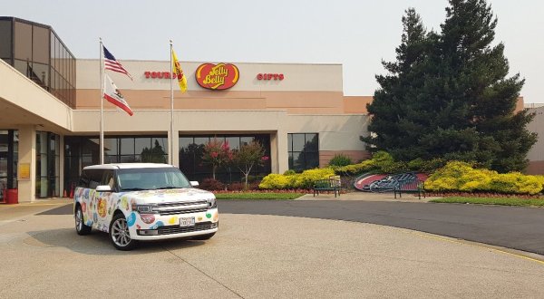 Tour The Official Jelly Belly Factory In Northern California For A Super Sweet Family Outing