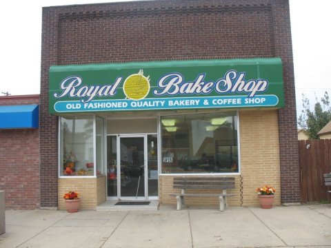 You Can't Pass Up The Donuts From The Royal Bake Shop In South Dakota
