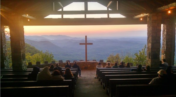 Pretty Place Chapel Is One Of The Most Spectacular Places To Watch The Sun Rise In South Carolina