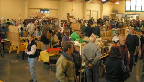 You Could Spend Hours At Picc-A-Dilly, An Awesome Flea Market In Oregon