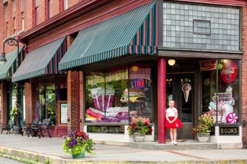 Visit Bramwell Corner Shop, The Small Town Burger Joint In West Virginia That’s Been Around Since 1910