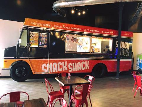 Food Truck Alley Near Cleveland Is A Treat For Your Taste Buds