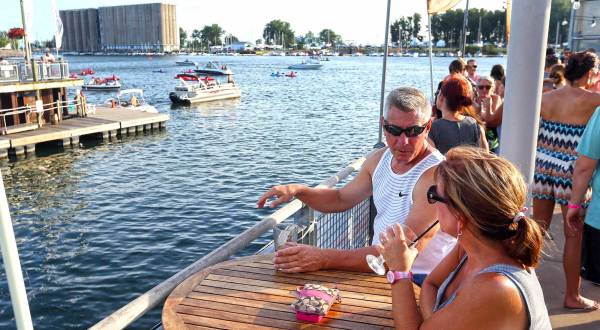 Dine Right On The Buffalo River At The Beautiful Liberty Hound In Buffalo