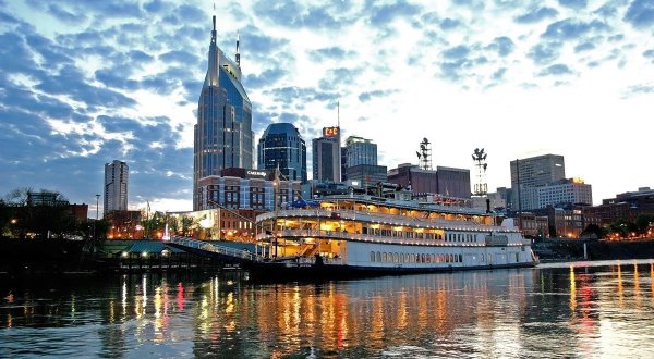 Start Your Day With Country Classics And Lunch On A Scenic General Jackson Showboat Cruise In Nashville