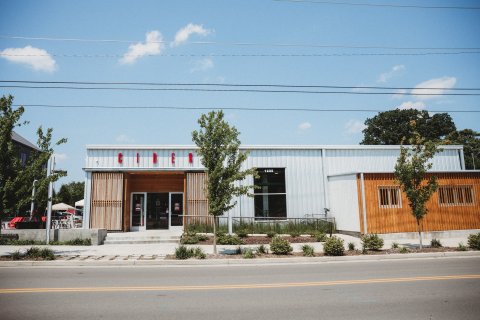 Nashville's First Craft Cidery, Diskin Cider, Is The Perfect Spot To Enjoy Great Food And Drinks