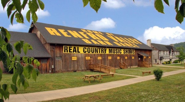 The Country Music Capital Of Kentucky Is Renfro Valley And It’s Great For A Night Out