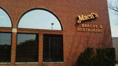 Sink Your Teeth Into Authentic Italian Pastries At Macri's Italian Bakery In Indiana