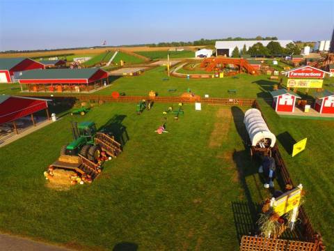 Visit A Fall-Themed Theme Park In Illinois At Stade's Farm During Its Annual Festival