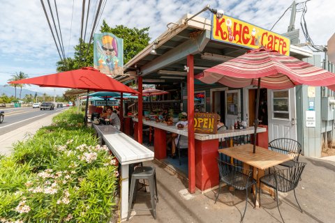 Dig Into Mouthwatering Local Breakfast Grindz At Kihei Caffe In Hawaii